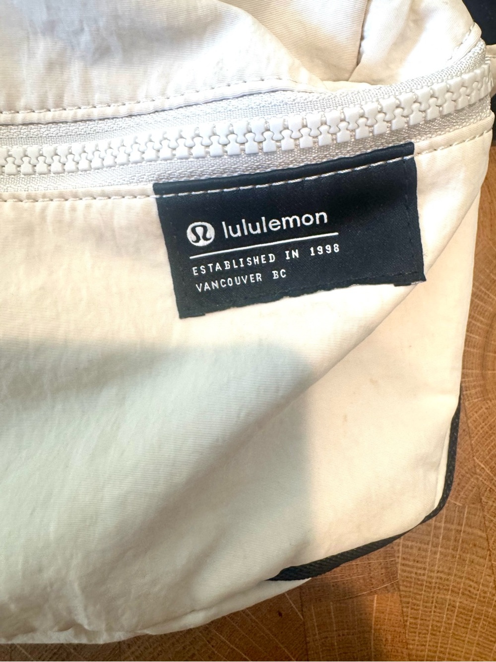 Lululemon Everywhere Belt Bag White Opal Crossbody Fanny Pack - Picture 5 of 6